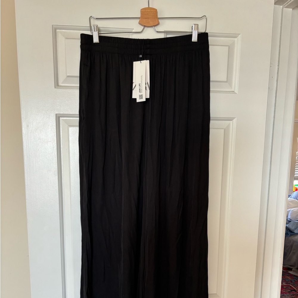 Wide leg black pants